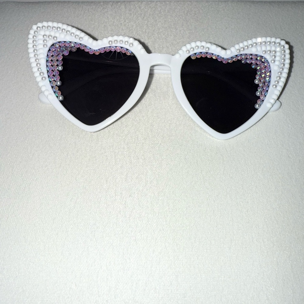 Heart-Shaped White Sunglasses with Rhinestones & Pearls